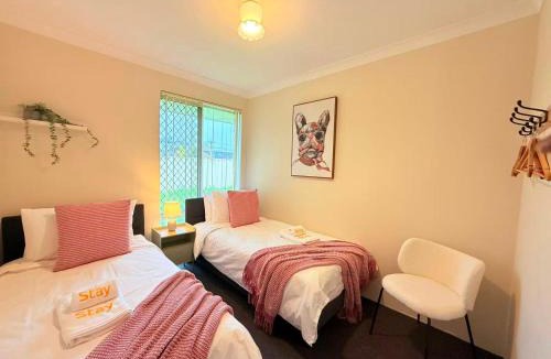 Seville Grove House | StayAU 4BR Family Retreat with Garden Near Perth