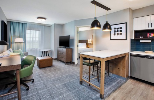 Bismarck Hotel | Staybridge Suites Bismarck by IHG