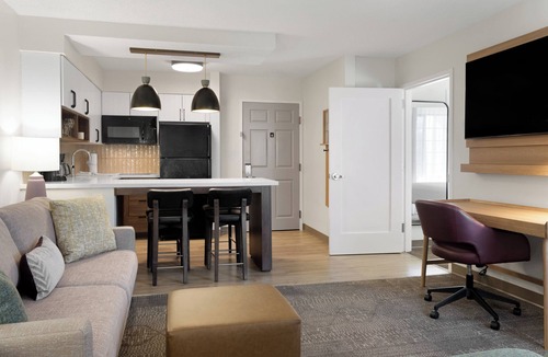 Burlington Hotel | Staybridge Suites Boston - Burlington by IHG