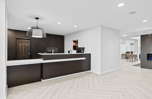 Calgary Hotel | Staybridge Suites - Calgary Airport by IHG