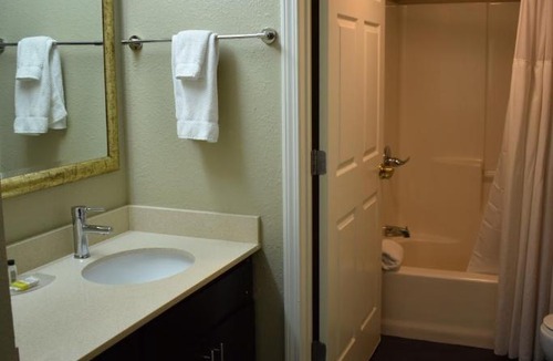 Cranbury Hotel | Staybridge Suites Cranbury - South Brunswick by IHG