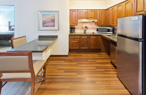 Mukilteo Hotel | Staybridge Suites Everett-Paine Field by IHG