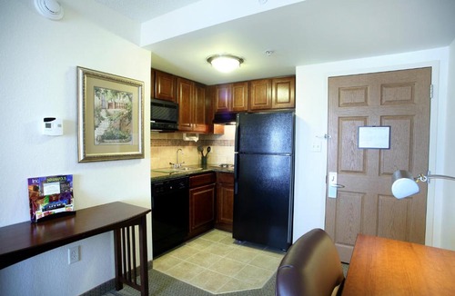 Downtown Indianapolis Hotel | Staybridge Suites Indianapolis Downtown-Convention Center by IHG