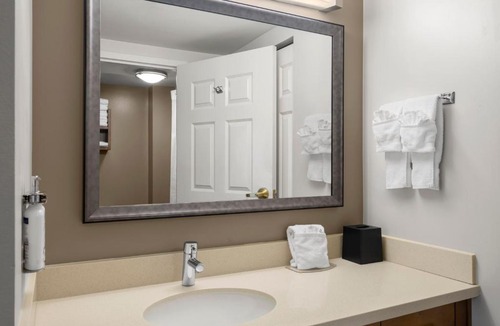 Plainfield Hotel | Staybridge Suites Indianapolis-Airport by IHG