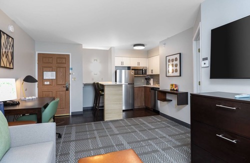 Madison Hotel | Staybridge Suites Madison East by IHG