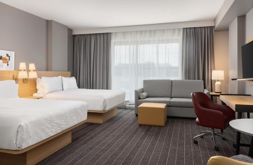 Saint-Laurent Hotel | Staybridge Suites Montreal Airport - St-Laurent by IHG