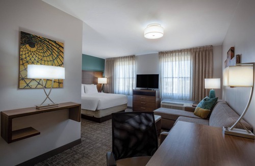 Gilbert Hotel | Staybridge Suites Phoenix East - Gilbert by IHG