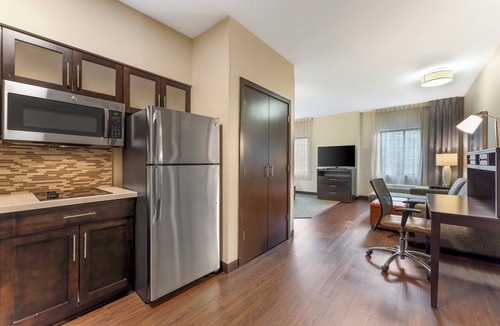 Warrendale Hotel | Staybridge Suites Pittsburgh-Cranberry Township by IHG