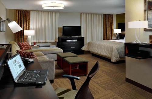 Warrendale Hotel | Staybridge Suites - Pittsburgh-Cranberry Township by IHG