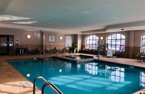 Lake Delton Hotel | Staybridge Suites - Wisconsin Dells - Lake Delton by IHG