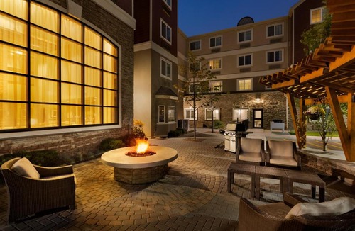 Jasper Place Hotel | Staybridge Suites West Edmonton by IHG