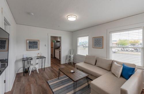 Coos Bay House | #StayInMyDistrict Bluebird Cottage Coos Bay