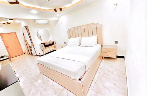 Karachi Apartment | StayLuxe