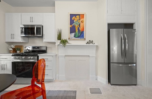 Mount Adams Apartment | StayPavilionMtAdams | Cincinnati