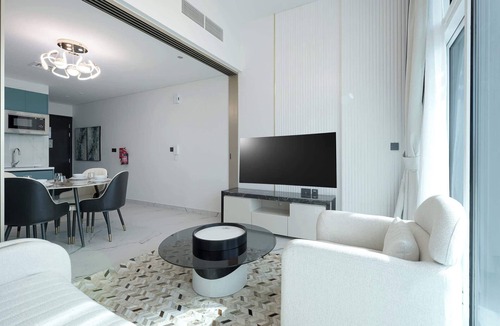 Al Barsha Apartment | StayShort - Chic and Modern 1BR in Arjan Sleeps 2