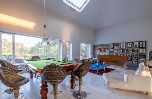 Taoru Villa | StayVista at Banyan Abode 6BR Pet Friendly Villa With Pool at Manesar