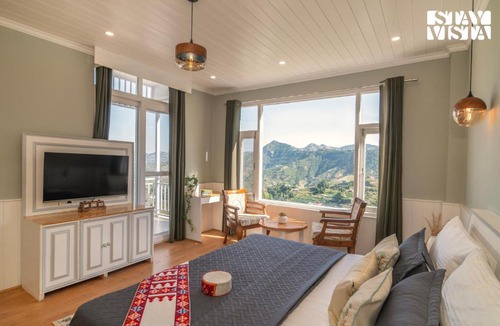 Theog Villa | StayVista at The Altair Villa - 7BR villa in Theog with Bonfire, BBQ