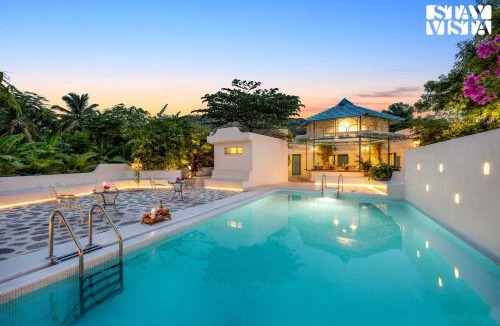 Sholinghur Villa | StayVista at Wellnest Natural Farms - Near Tirupati with Pool