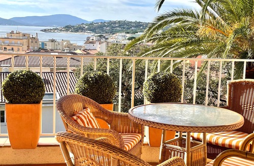 Sainte-Maxime Villa | STE MAXIME. VILLA DE CHARME EXCEPTIONAL VIEW GOLFE ST TROPEZ. 8 pers, 4 bs.