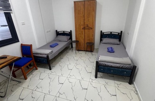 Jericho Bed & Breakfast | Steele honey