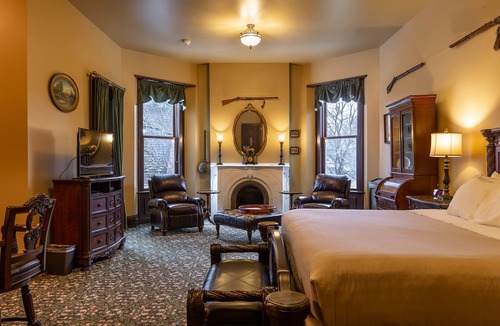 Painesville House | Steele Mansion