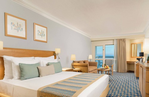 Taba Hotel | Steigenberger Hotel & Nelson Village