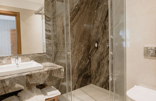 Dumbravita Hotel | Stein Collection