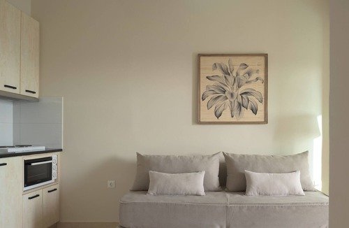 Mirthios House | Stella in the Village Studios