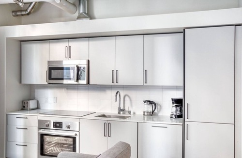 Belltown Apartment | Stellar Bell Town Studio w/Rooftop, nr Dining & Shops, by Blueground