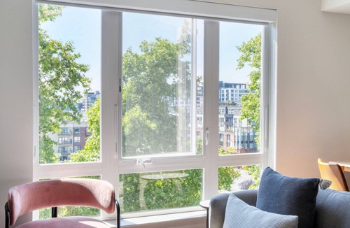 West Bellevue Apartment | Stellar Bellevue Jr 1BR w/Gym & Cafe, nr Restaurants, by Blueground