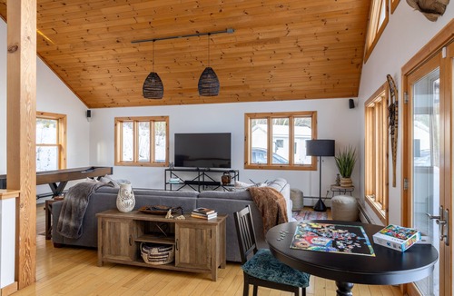 Jeffersonville House | Stellar Mountain House: Luxury - Hot Tub, Views, Near Stowe and Smugglers'