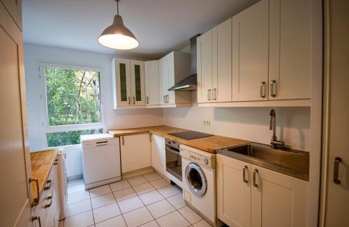 Aubervilliers Apartment | Stellina - Large Design Apt - 10min to Paris - by Cosynousvoici