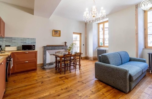Les Echelles House | Stendhal House - The Alcove