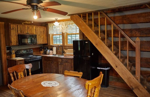 Davis House | Step Back in Time at the Historic Cooper Homestead – Canaan Valley’s Last Original Cabin