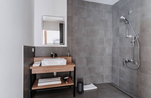Rosbach vor der Hoehe Hotel | Step Inn The Fair Hotel