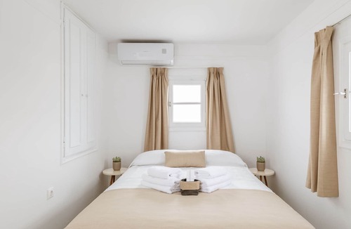 Mykonos Town Hotel | Step Studio - 5 MINUTES FROM LITTLE VENICE AND WINDMILLS