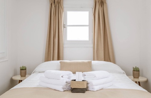 Mykonos Town Hotel | Step Studio - 5 MINUTES FROM LITTLE VENICE AND WINDMILLS