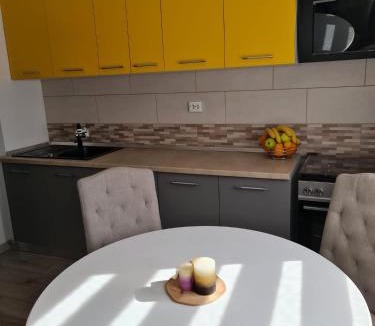 Galati Apartment | Stephanie Apartment