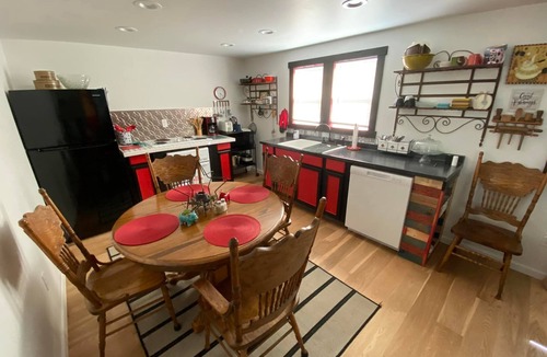 Accoville House | Stephen’sHouse Bandits Houses LLC