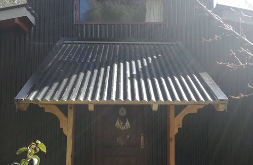 Villa Arelauquen Cabin | steps from paradise