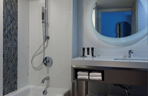 East Daytona Hotel | Steps Away from Daytona Beach! With Outdoor Pool, Pet-friendly Property