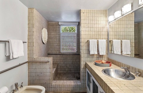 Playa Sardinas I Bed & Breakfast | Steps away from the property infinity pool overlooking the nearby keys