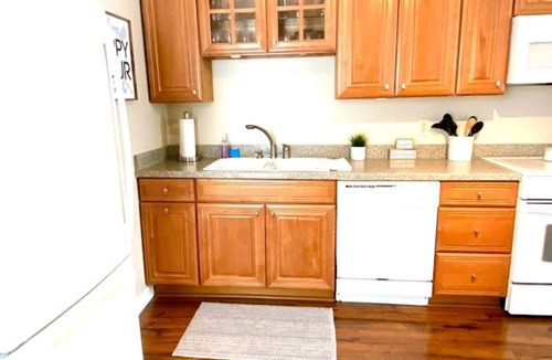 South Haven House | Steps Away