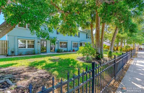 New Smyrna Beach House | STEPS from Flagler Avenue! Charming Home with Private Garage and Full Kitchen!