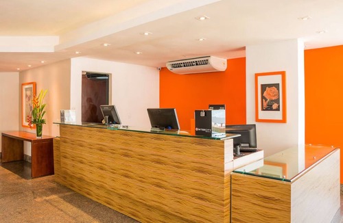 Mucuripe Hotel | Steps from Mucuripe Beach – Near Handicraft Fair, Iracema & Praia do Futuro