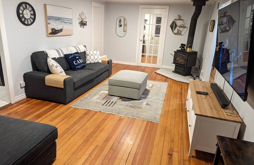 Port Colborne Cottage | Steps from Private Beach! Silver Bay Retreat next to Sherkston Shores.