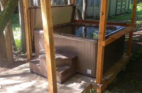 Revelstoke House | Steps from RMR Gondola & Cabot Pacific Golf Course. Ideal for Large Groups.