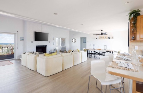 Southold House | Steps from Surf and Sand in Southold!