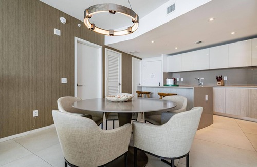 Hollywood South Central Beach Condo | Steps from the Beach-Views from the 29th Floor