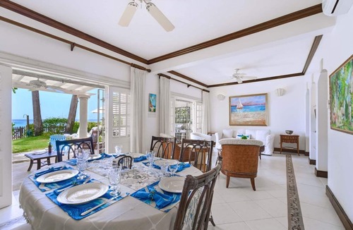 Old Trees Bay House | Steps from the Sea with a Plunge Pool - Chanel No. 5